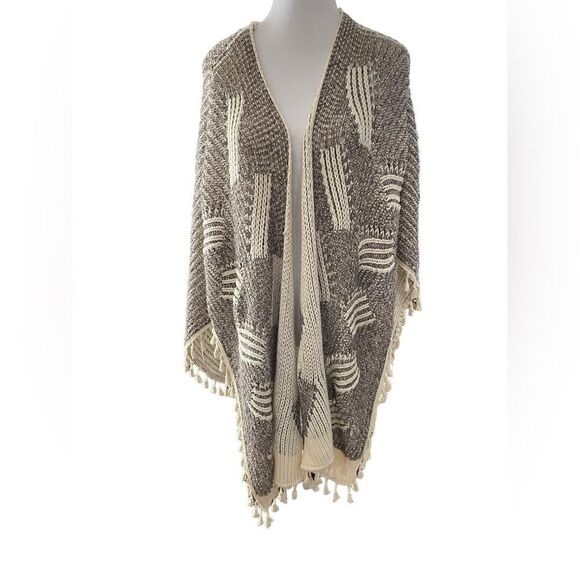 ACRYLIC SHRUG WRAP BY ANTHROPOLOGIE - Picture 4 of 8